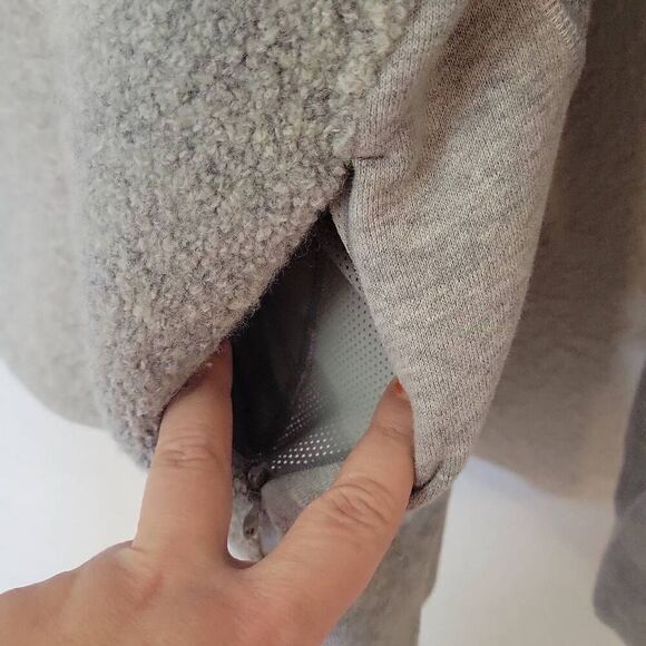 Lululemon Women's Stand Out Sherpa Fleece Jacket Heathered Grey Size 4 - Picture 3 of 9